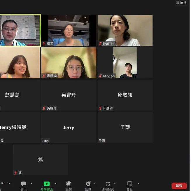陳映竹擔任惠瑜慈善協會課後輔導志工
